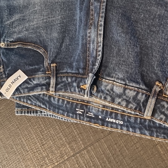 Ladies plus size denim. OLD NAVY Size 18 wide leg - Picture 2 of 3
